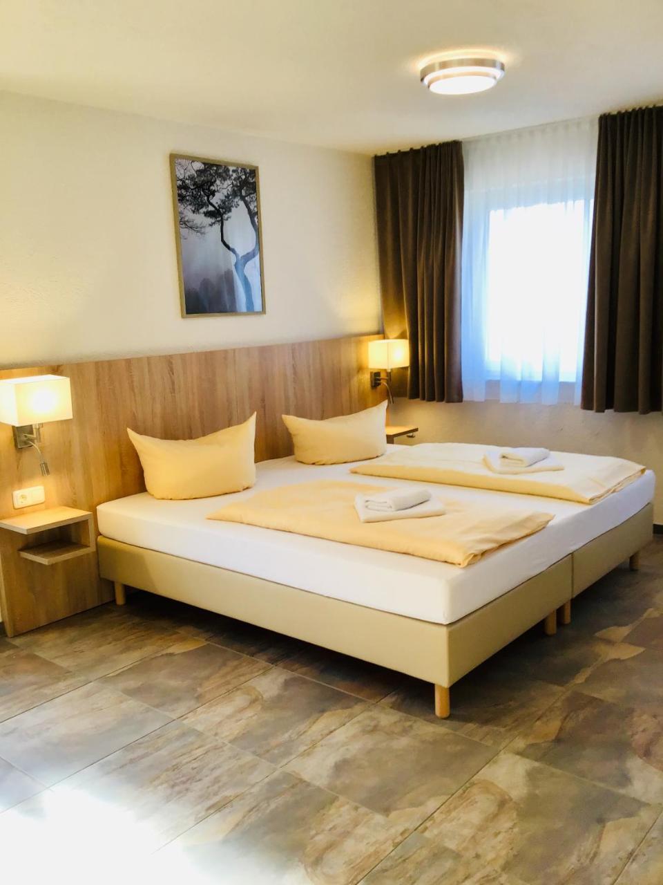 Hotel Reichskrone Heidenau  Bagian luar foto